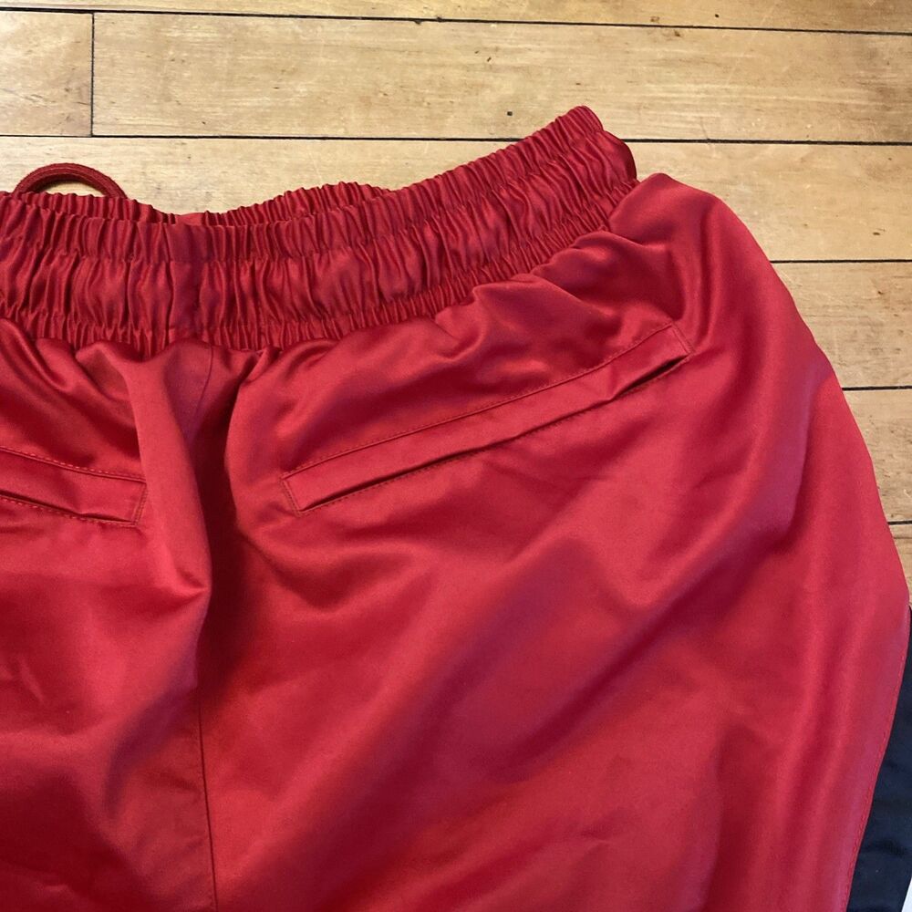 Air Jordan Shorts Size Men’s Medium Bulls Colors Drawstring Pockets Thick - Picture 10 of 12